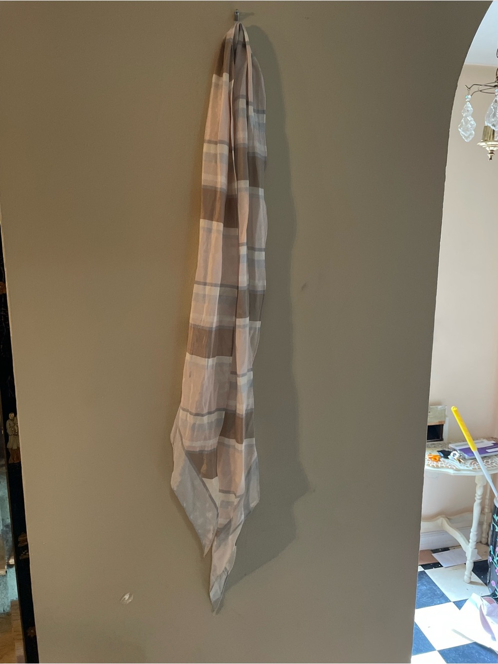 Vintage 90s Liz Claiborne Lightweight Plaid Scarf in Beige and Gray